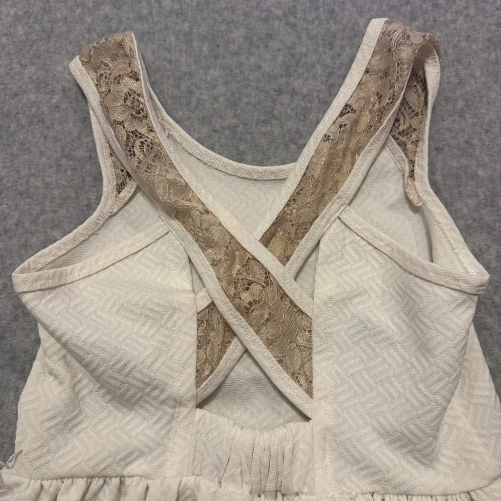 Bonnie Jean Girls Cream Textured Lace Trim Handkerchief Hem Dress Size 10